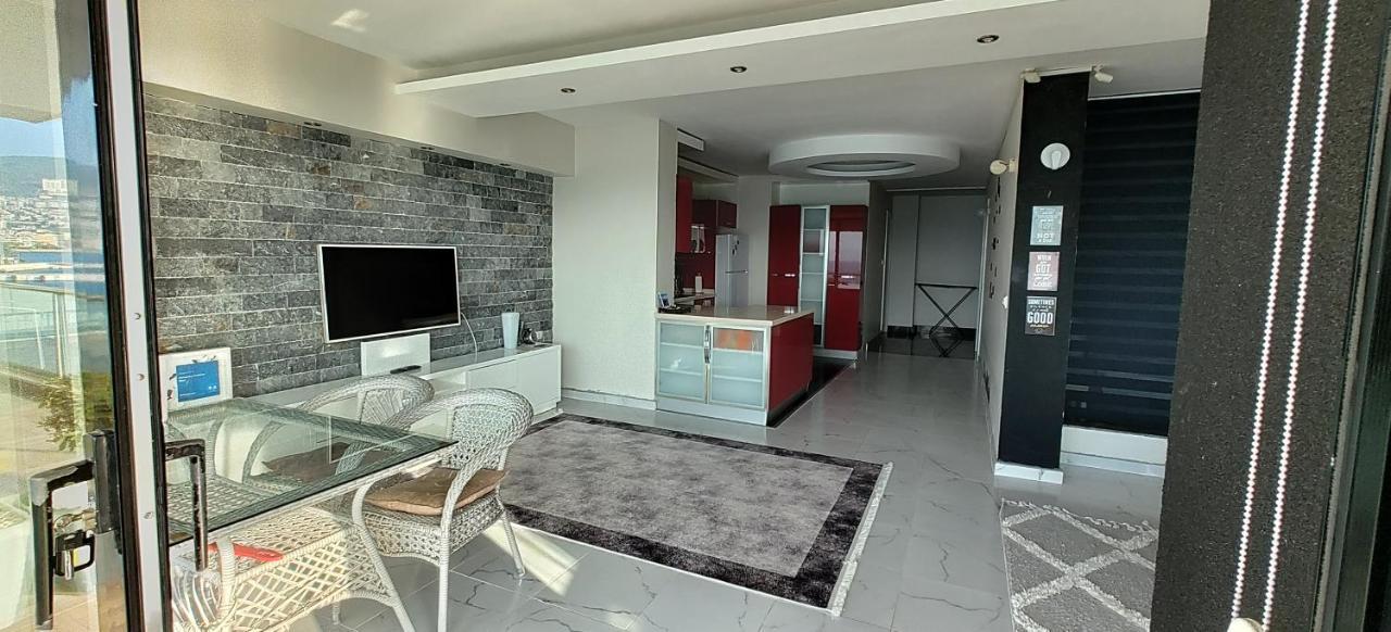 Amazing Seaview Flat Apartment คูซาดาซี ภายนอก รูปภาพ